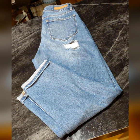 Crop Jeans - Picture 1 of 4